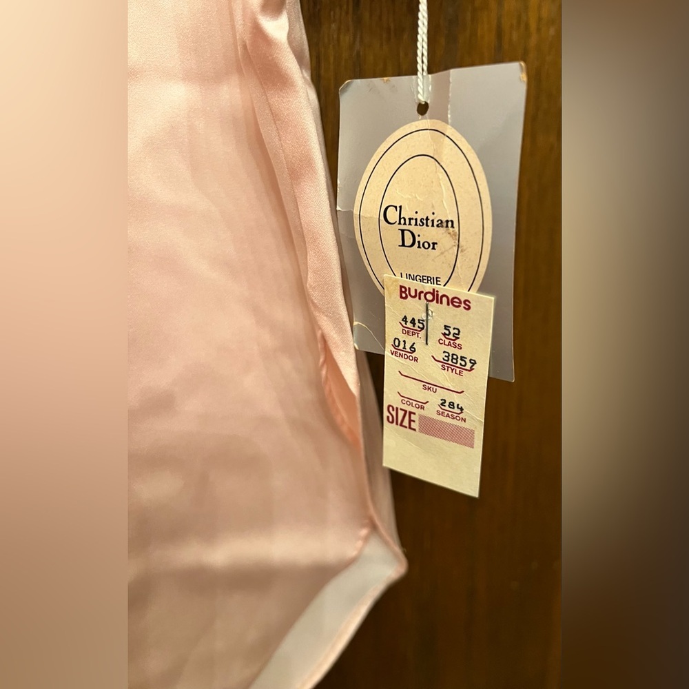 NWT Vtg 1970s Christian Dior Soft Pink Satin Look Lingerie Lace Details - Picture 2 of 13